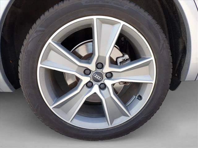 Used 2020 Audi Q5 Prestige w/ Prestige Package AWD/4WD image 7