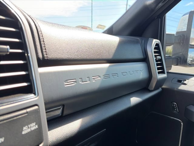 Used 2020 Ford F250 Platinum w/ FX4 Off-Road Package AWD/4WD image 29
