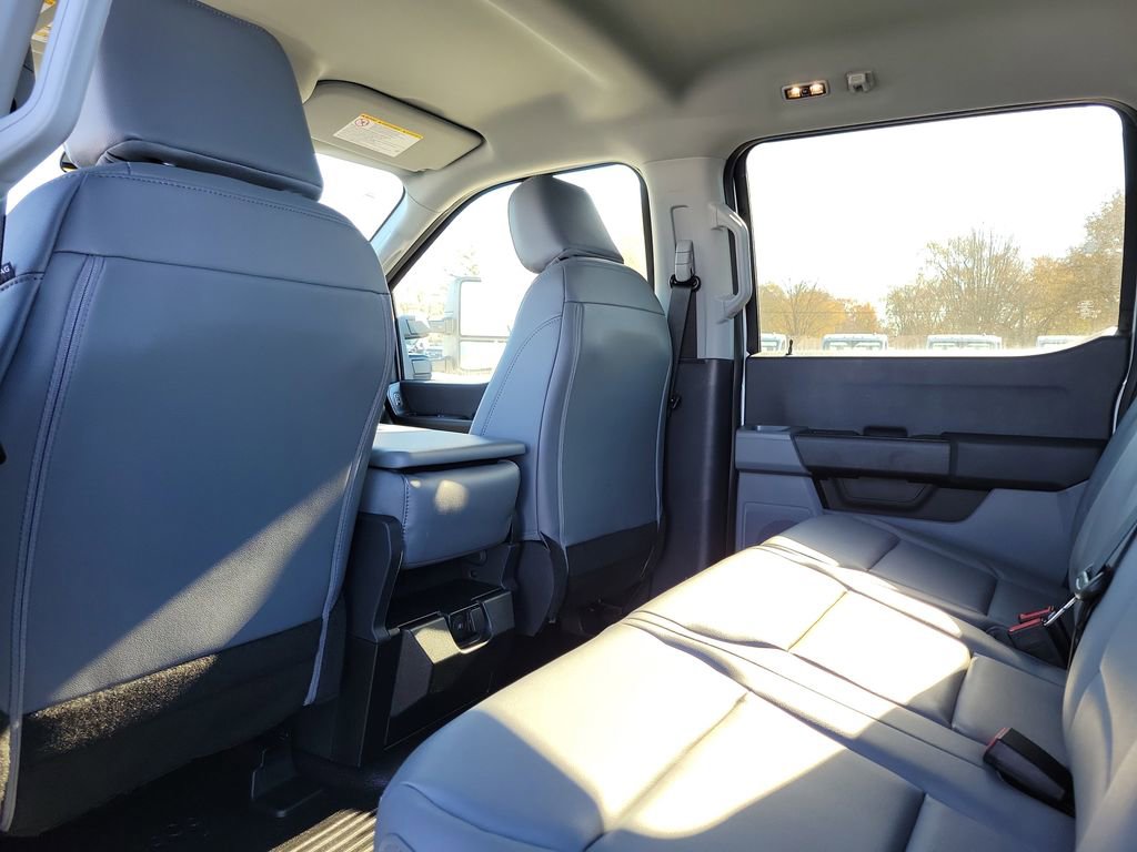 New 2026 Ford F250 XL w/ FX4 Off-Road Package image 18