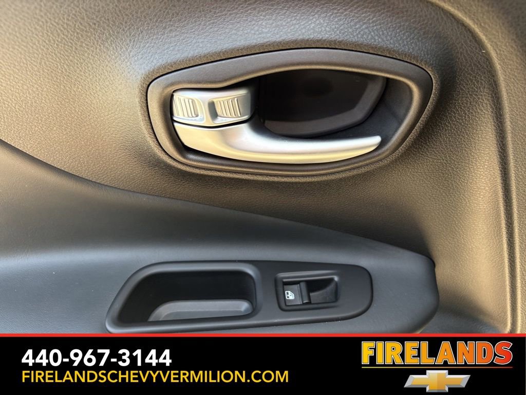 Used 2022 Jeep Renegade Latitude w/ Convenience Group image 41