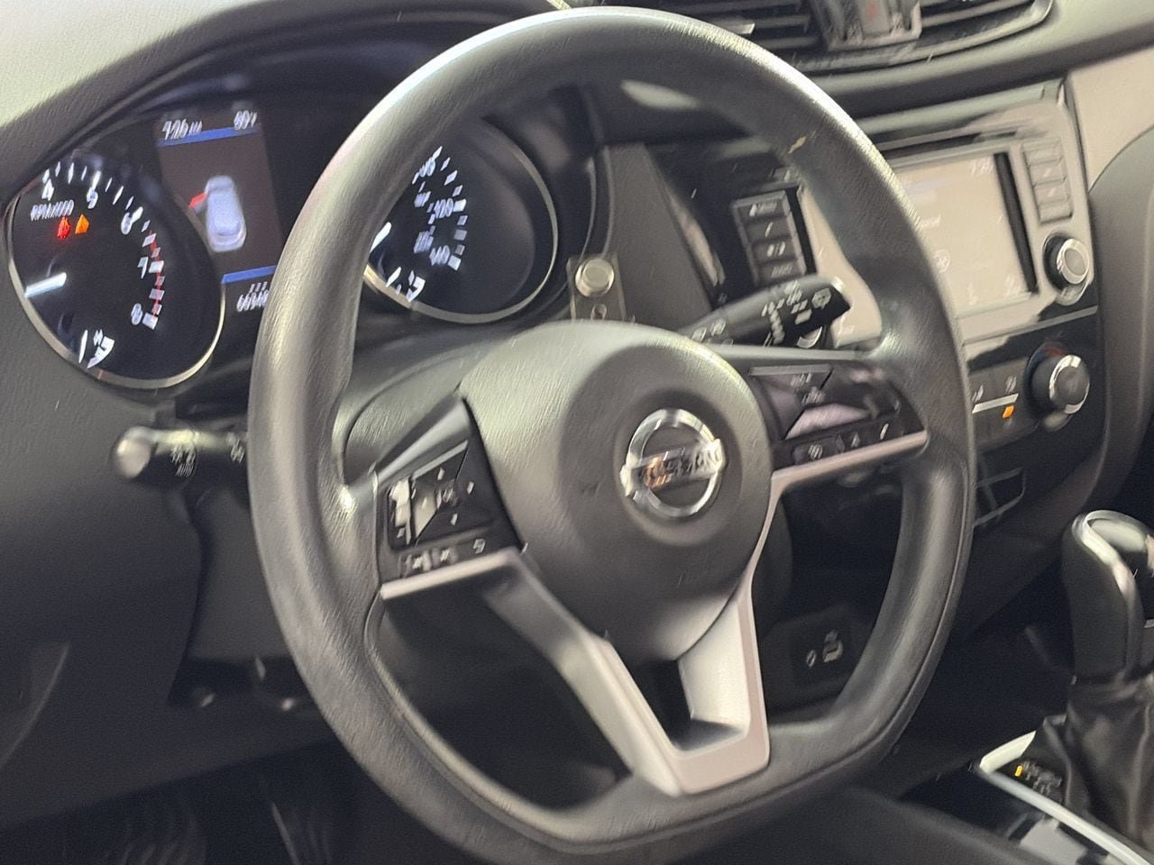 Used 2022 Nissan Rogue Sport S FWD image 13
