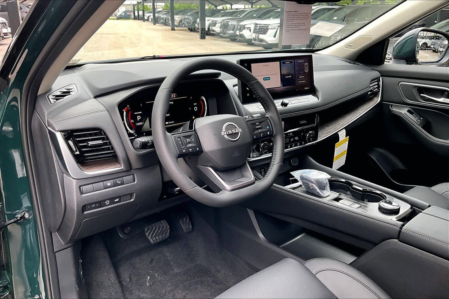 New 2026 Nissan Rogue Platinum AWD/4WD image 10
