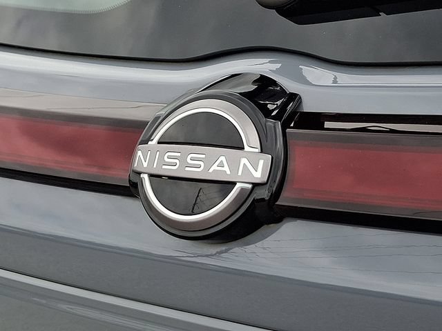 Used 2023 Nissan Kicks SR w/ SR Premium Package FWD image 31