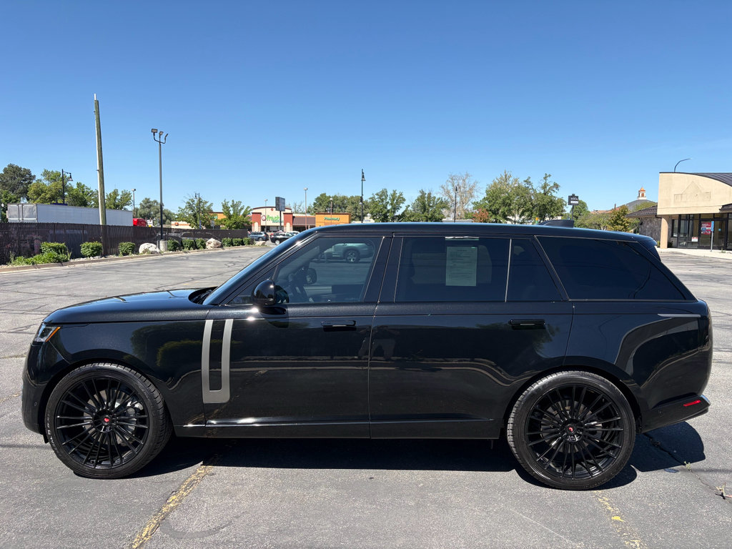 Used 2023 Land Rover Range Rover Long Wheelbase SE AWD/4WD image 14
