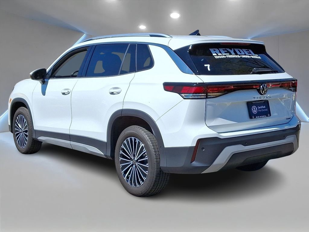 Certified 2025 Volkswagen Tiguan S w/ 18" Wheel Package image 7