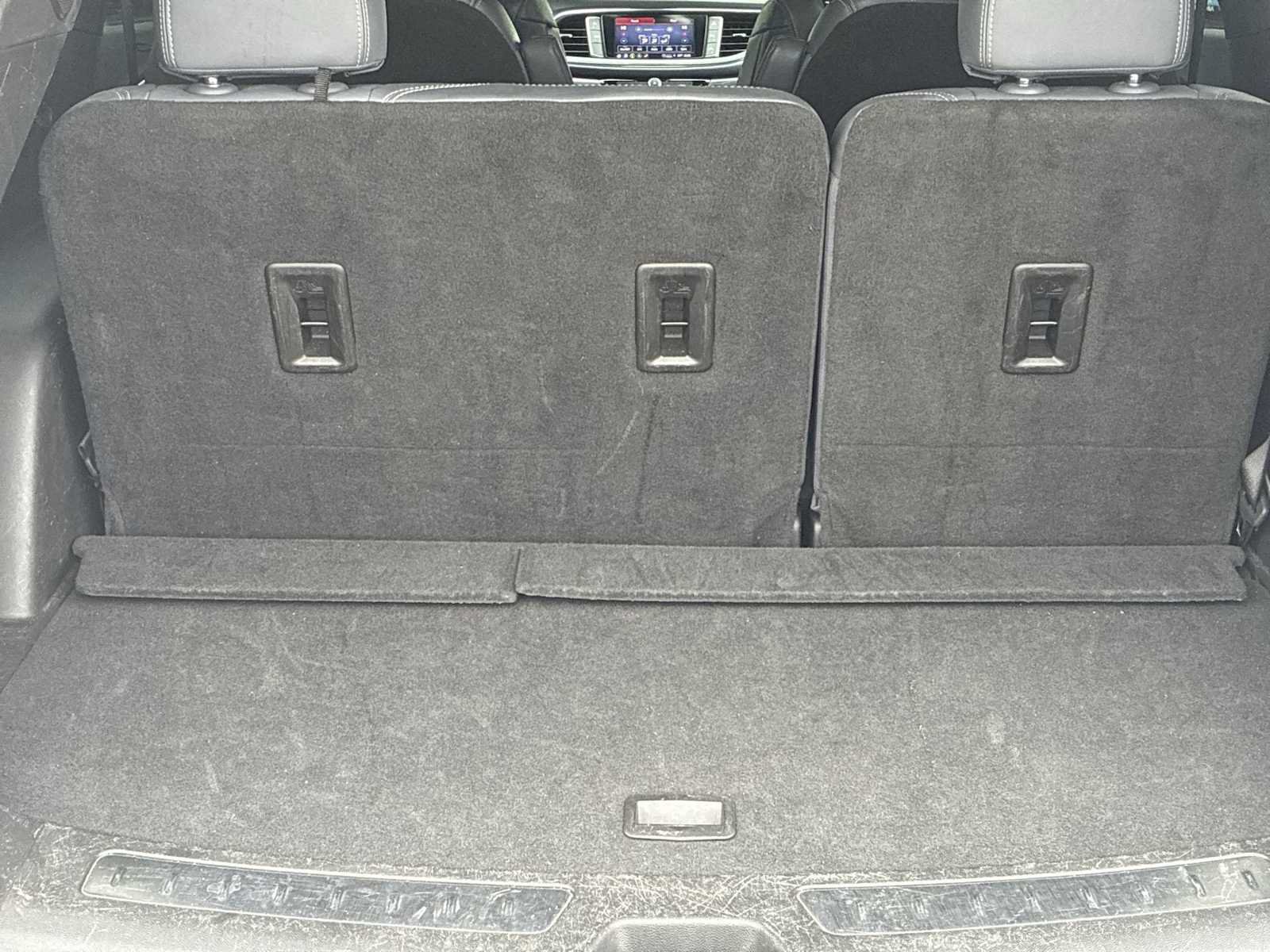 Used 2024 Buick Enclave Premium AWD/4WD image 20