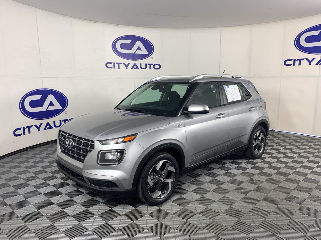 Used 2024 Hyundai Venue SEL FWD image 6