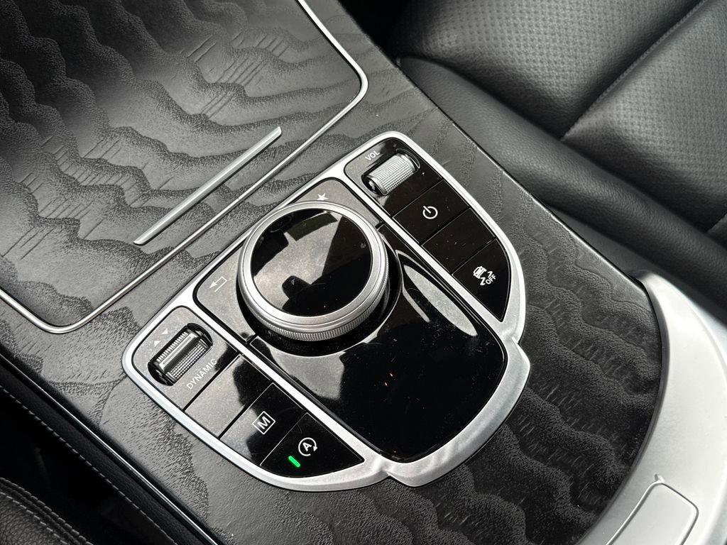 Used 2019 Mercedes-Benz GLC 300 image 23