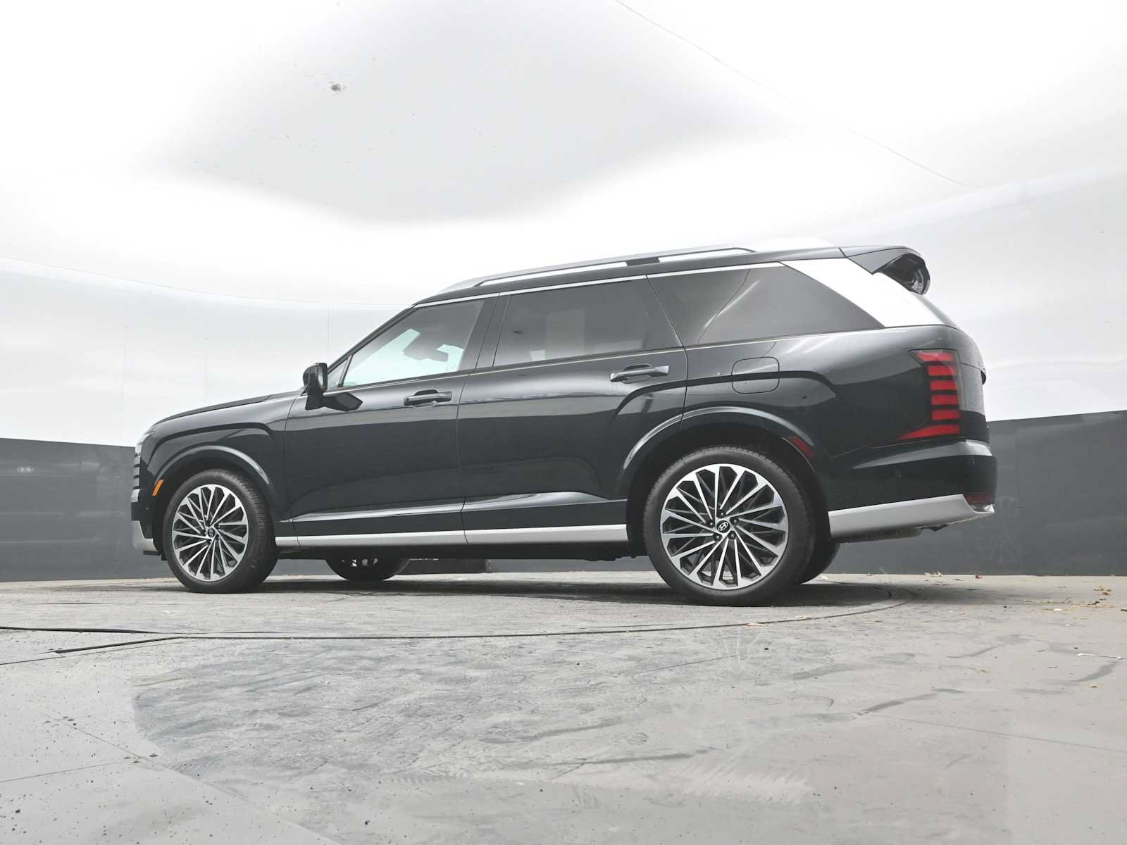 Used 2026 Hyundai Palisade Calligraphy AWD/4WD image 24