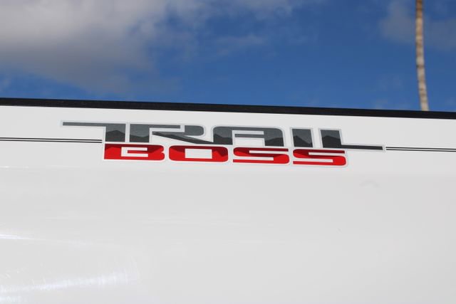 Used 2021 Chevrolet Silverado 1500 Custom Trail Boss image 18