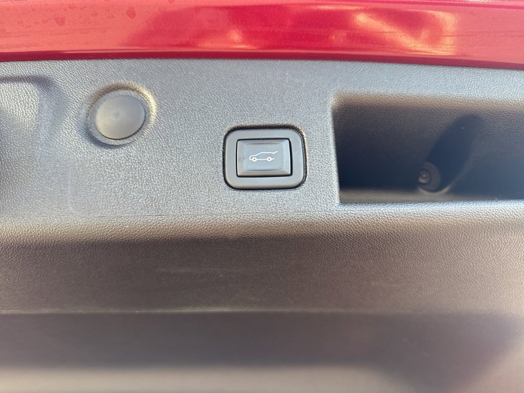 Used 2021 Chevrolet Equinox Premier image 31