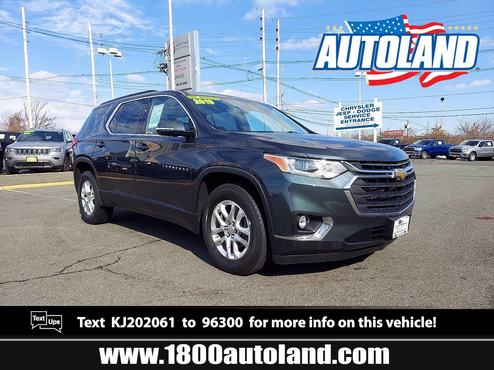 Used 2019 Chevrolet Traverse LT image 1