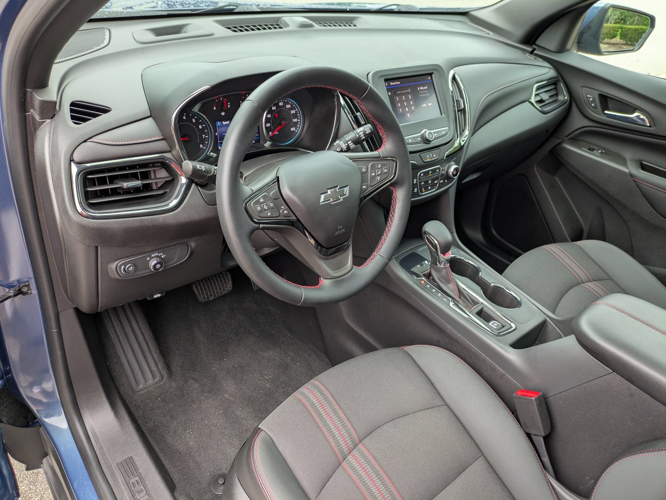 Used 2024 Chevrolet Equinox RS FWD image 14