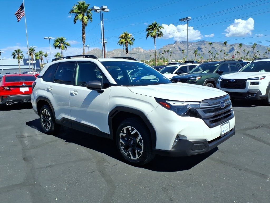 Used 2025 Subaru Forester Premium AWD/4WD image 31