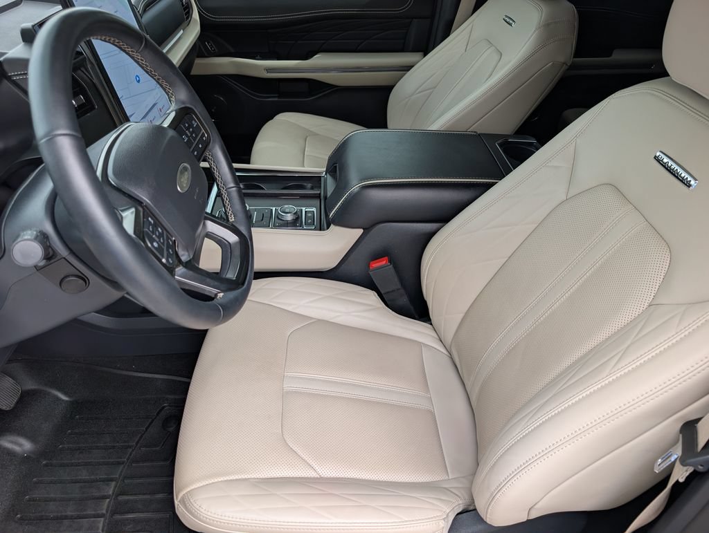 Used 2024 Ford Expedition Max Platinum AWD/4WD image 14