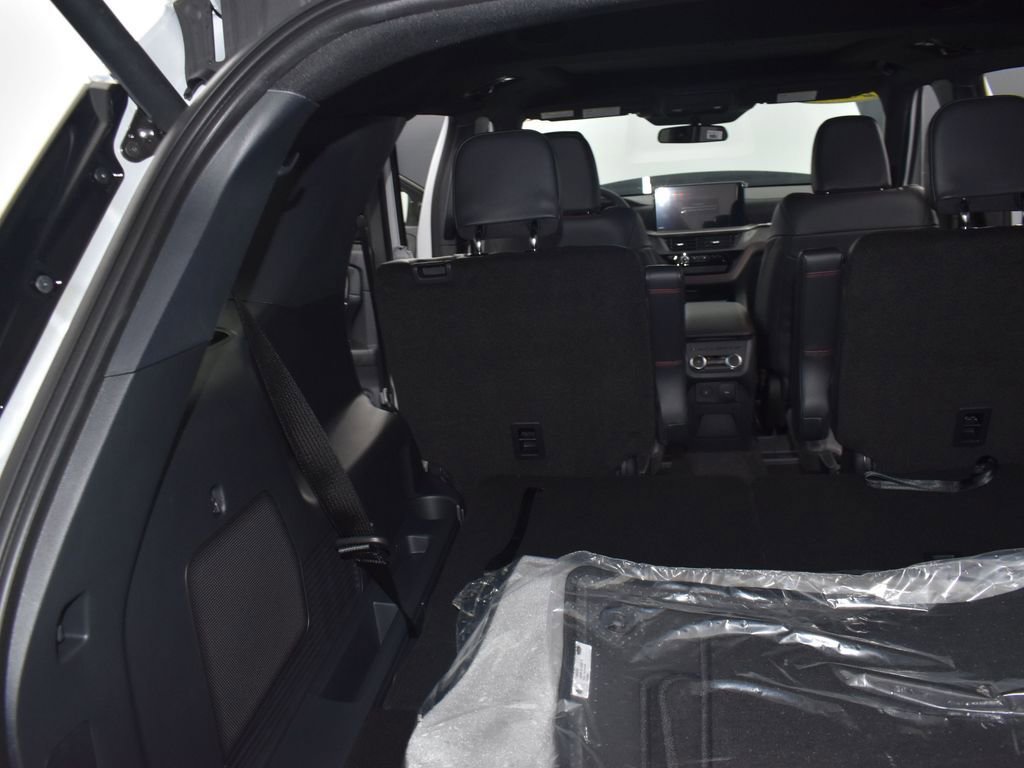 New 2026 Ford Explorer ST-Line image 22