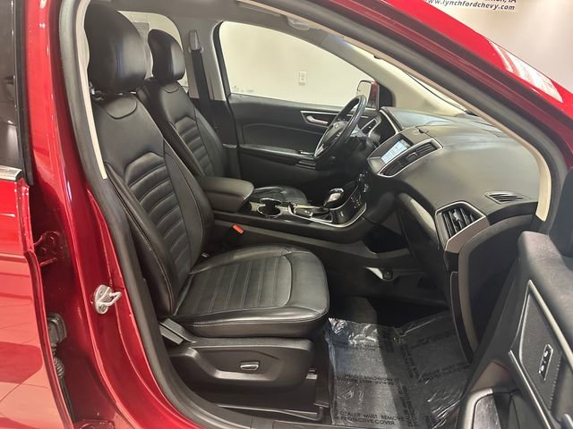Used 2017 Ford Edge SEL w/ Equipment Group 201A AWD/4WD image 6