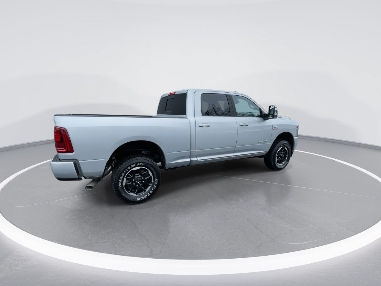 Used 2026 RAM 2500 Laramie AWD/4WD image 8