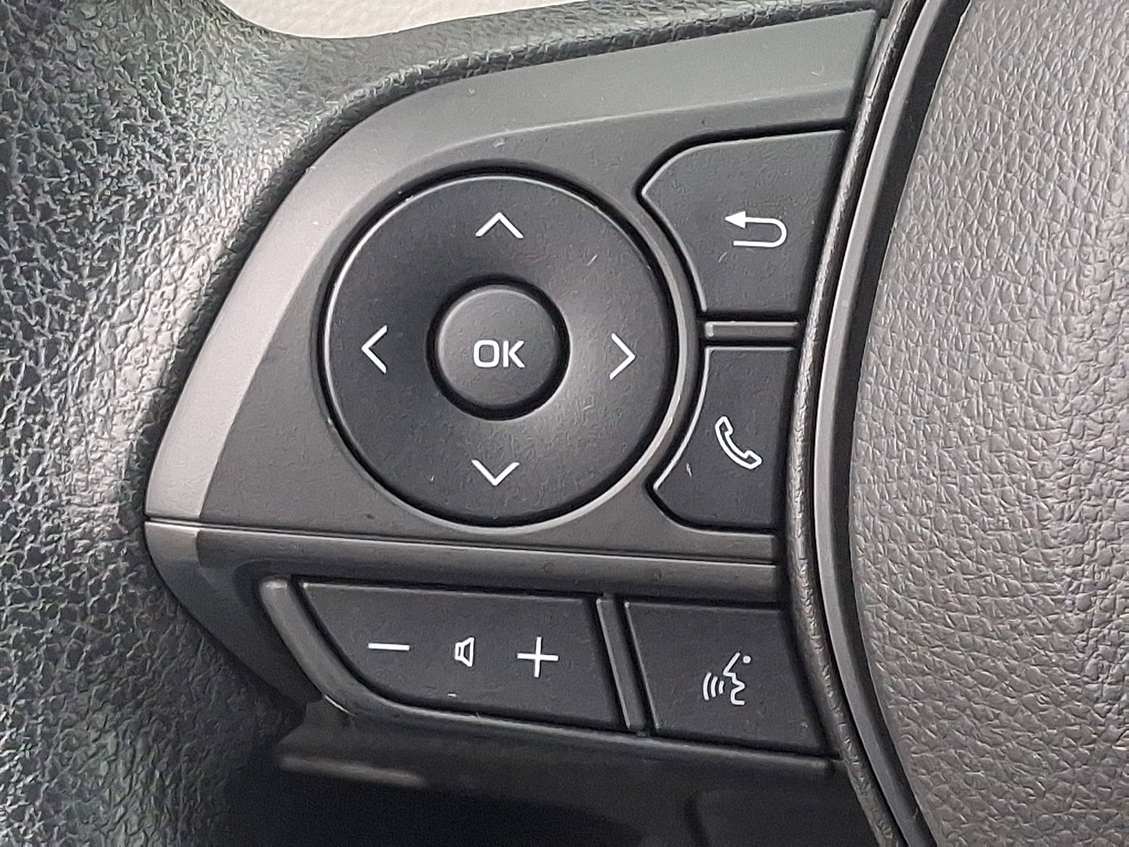 Certified 2023 Toyota Corolla LE image 22