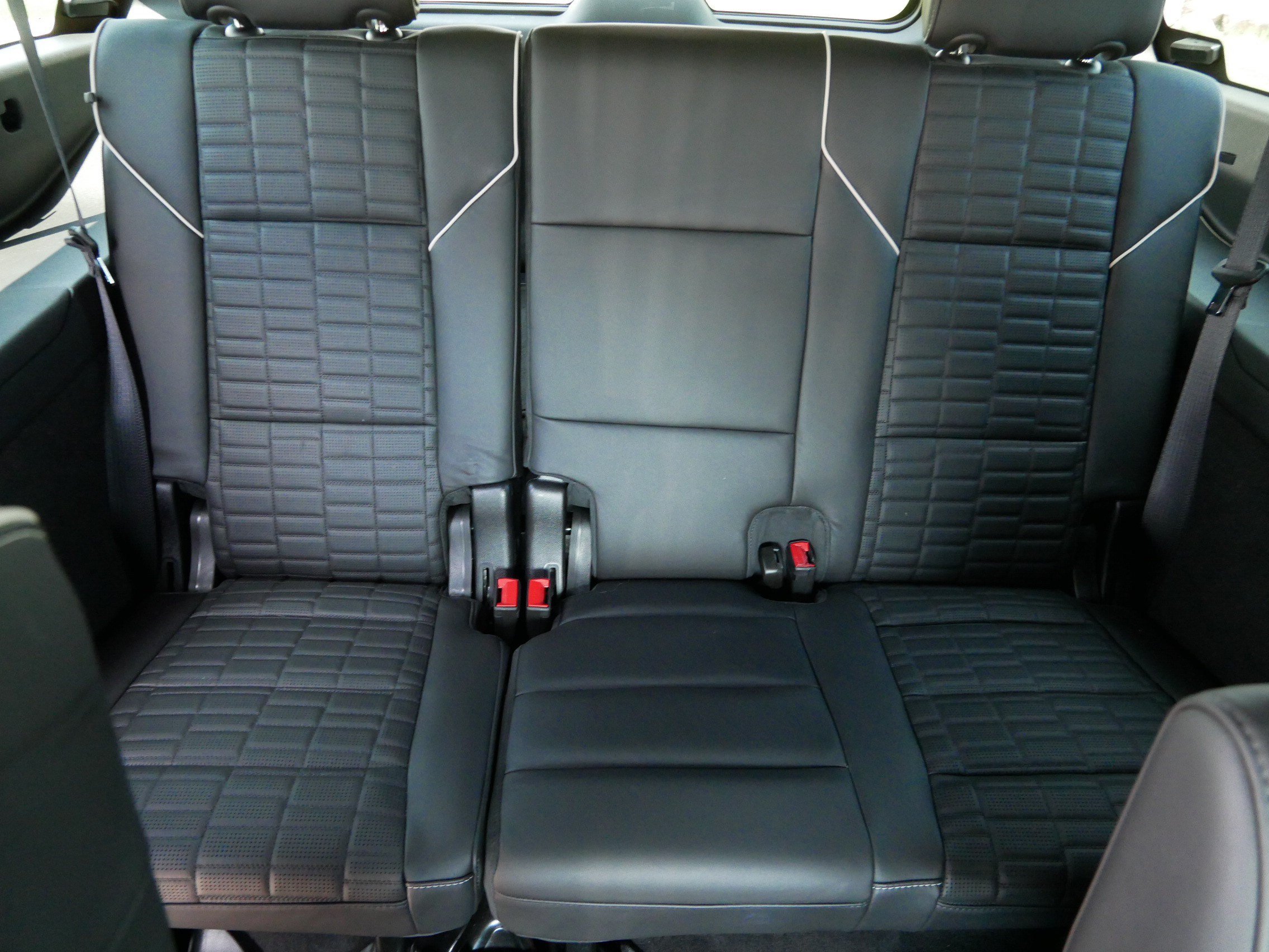 Certified 2024 Cadillac Escalade ESV Premium Luxury Platinum AWD/4WD image 12
