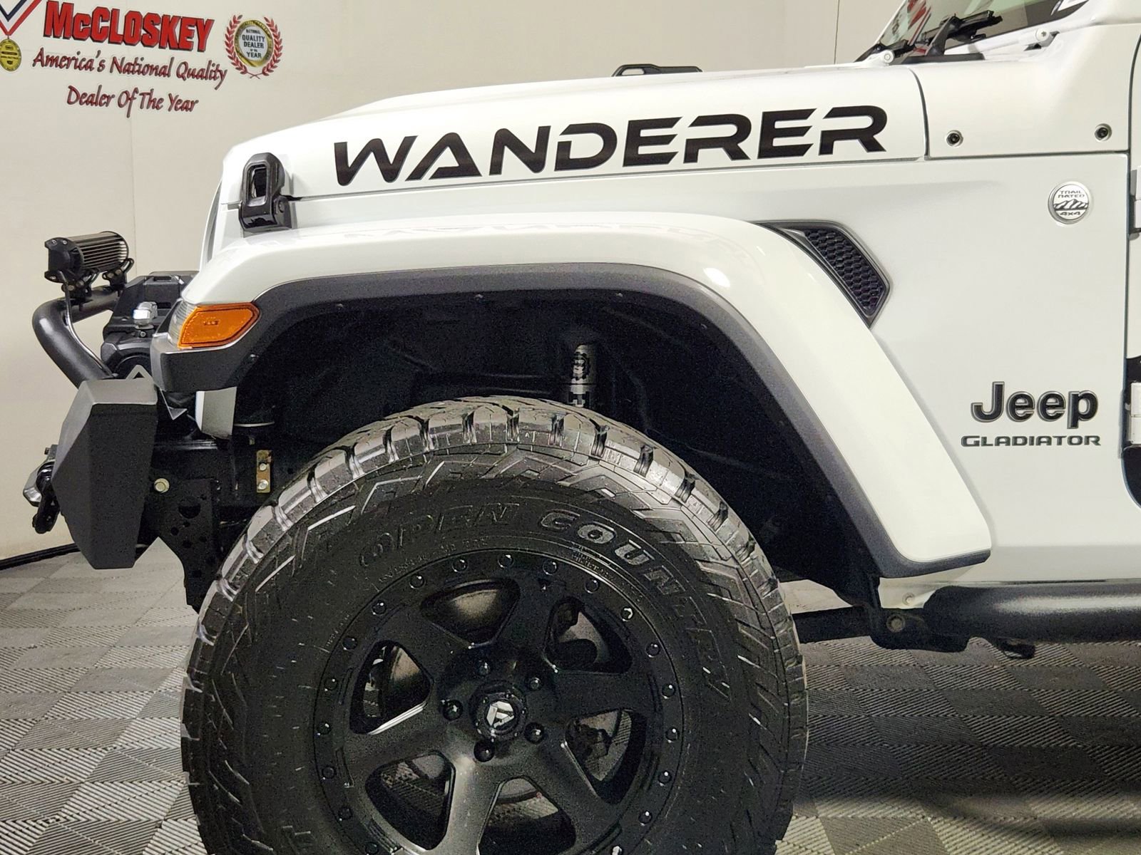 Used 2020 Jeep Gladiator Overland w/ Dual Top Group image 11