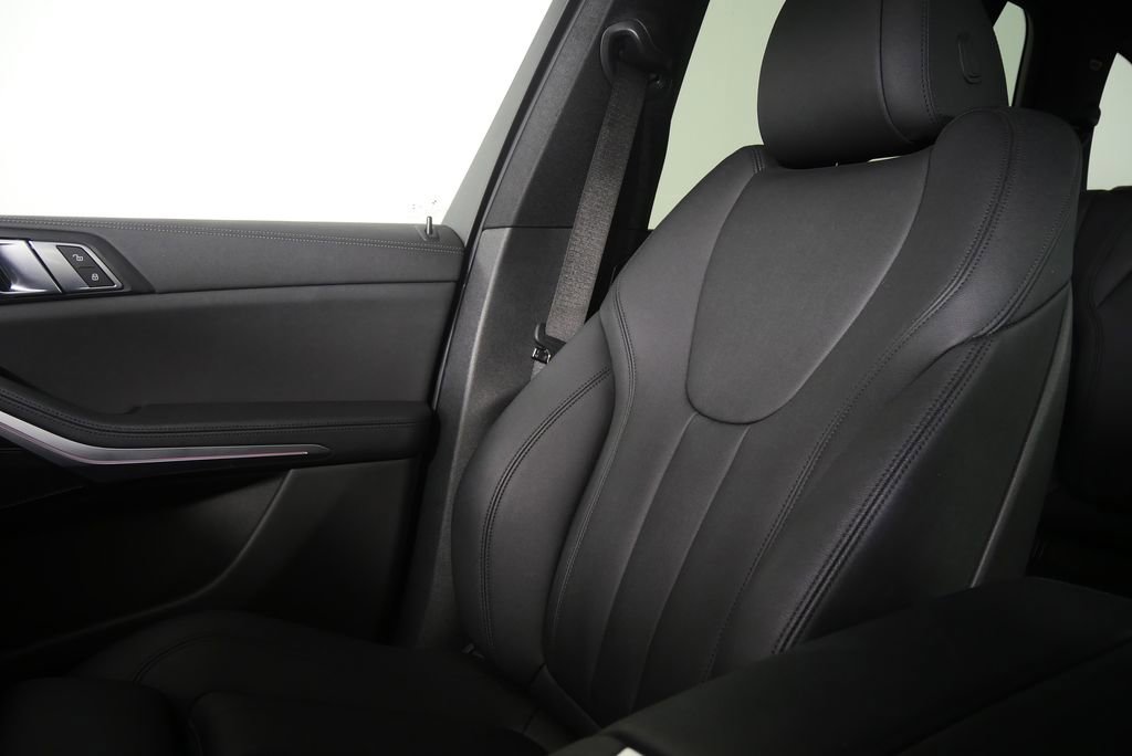 Certified 2022 BMW X5 xDrive40i w/ Premium Package image 21