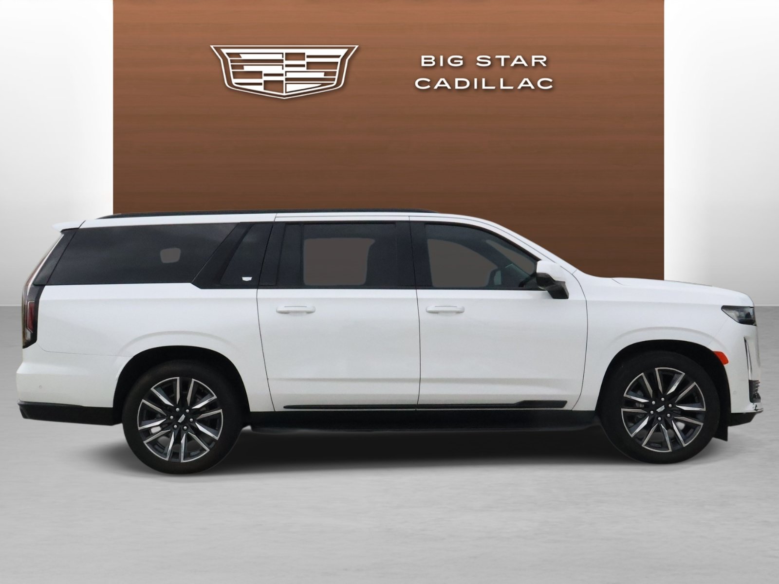 Used 2024 Cadillac Escalade ESV Sport w/ Touring Package AWD/4WD image 6