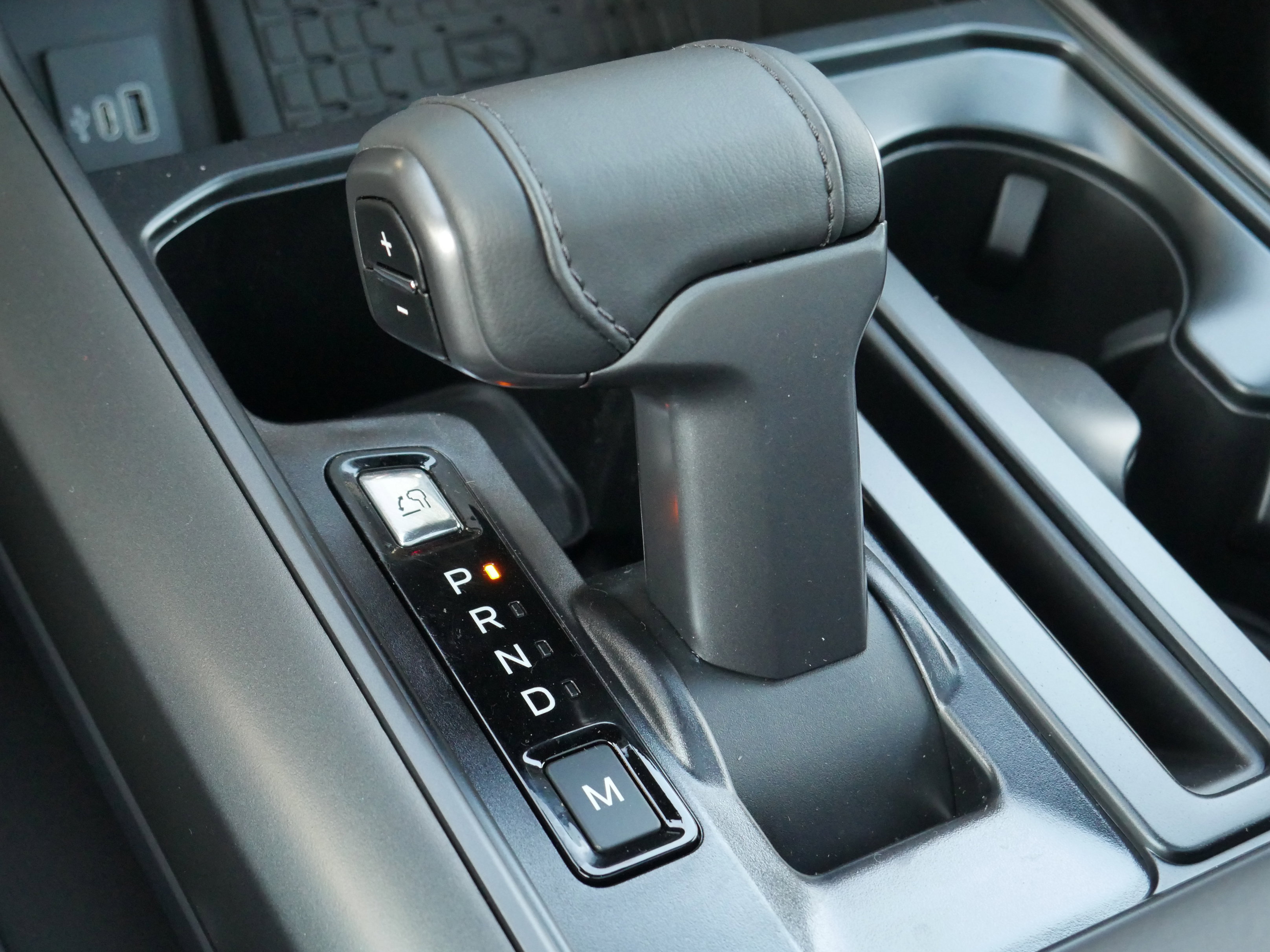 New 2025 Ford F150 Lariat w/ Equipment Group 502A High image 17