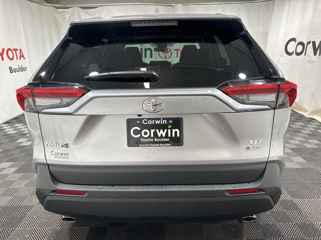 Used 2025 Toyota RAV4 XLE w/ Convenience Package image 5