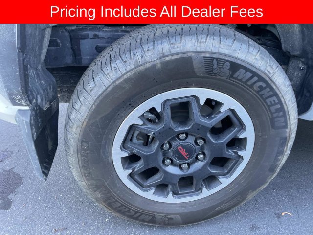Used 2025 Toyota 4Runner TRD Off-Road Premium AWD/4WD image 11