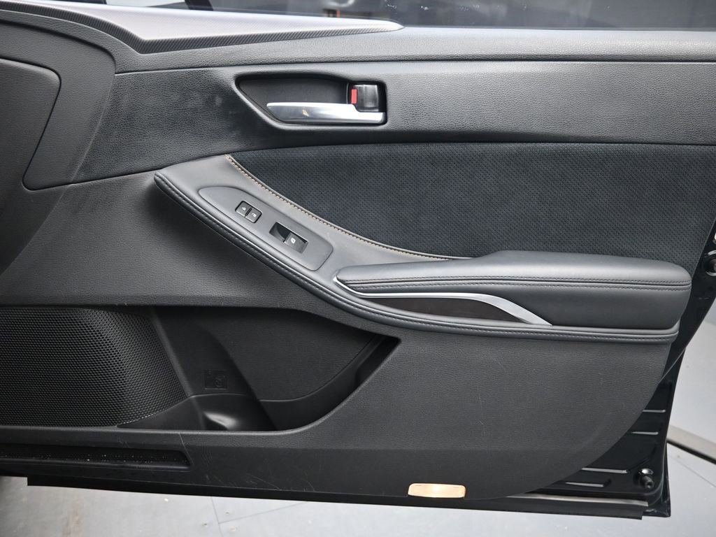 Used 2019 Toyota Avalon Touring w/ Advanced Safety Package image 27