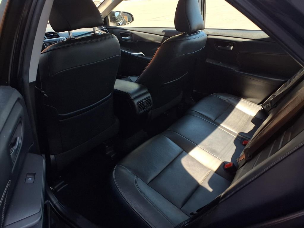 Used 2015 Toyota Camry XLE FWD image 18
