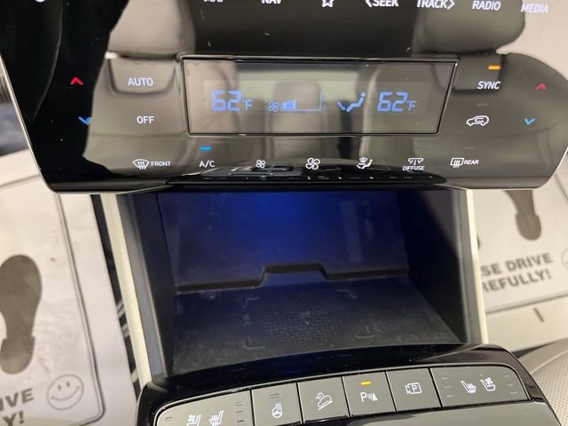 Used 2023 Hyundai Tucson Limited w/ Cargo Package image 27