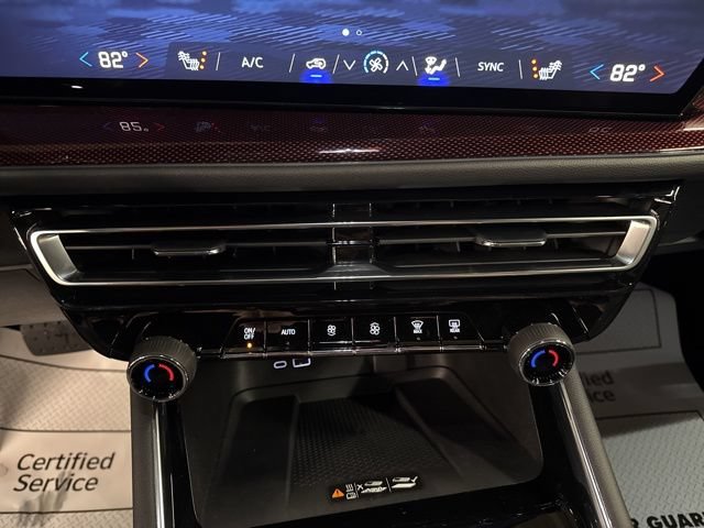 New 2026 Chevrolet Traverse Z71 w/ Enhanced Driving Package AWD/4WD image 17