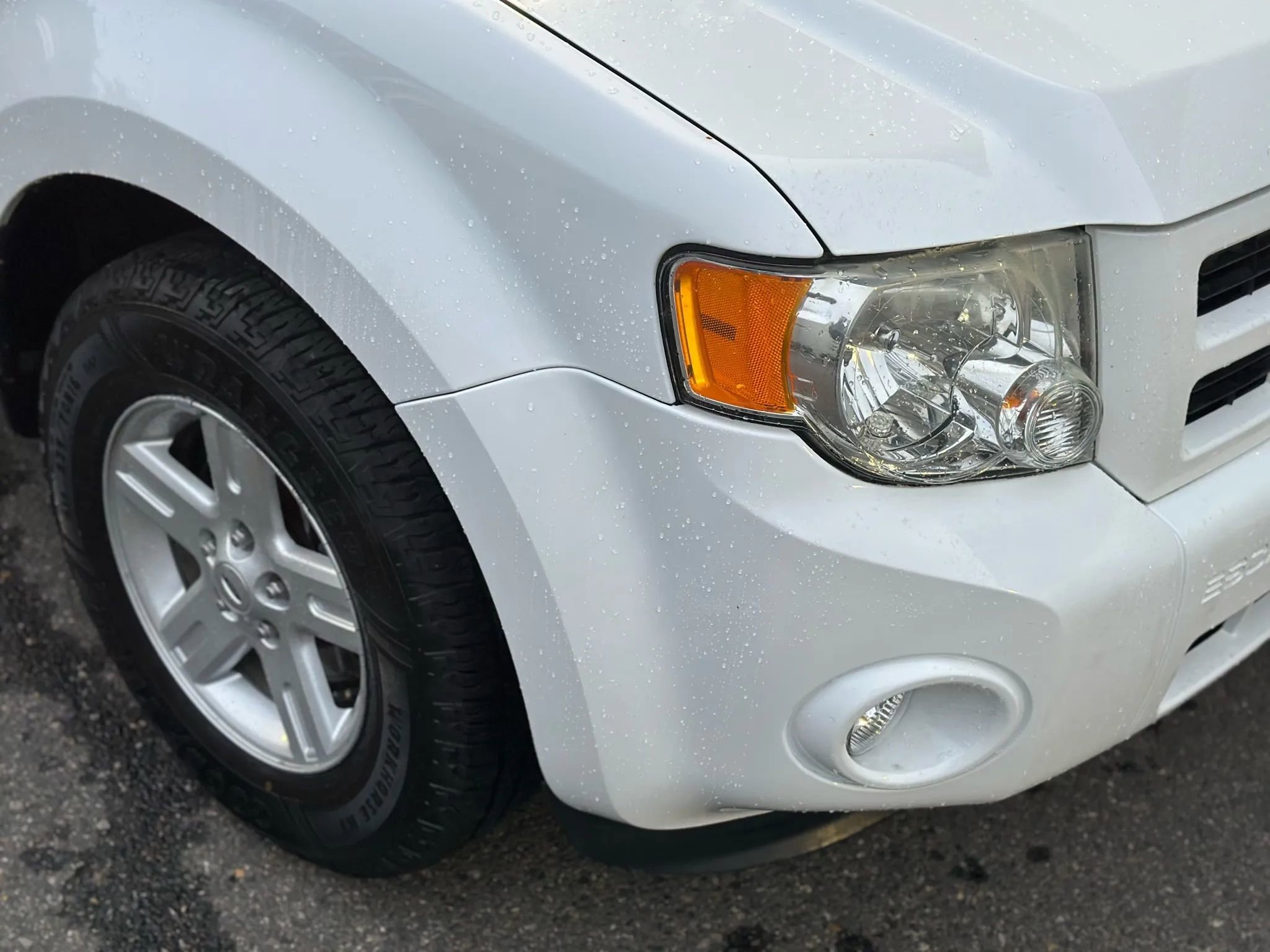 Used 2011 Ford Escape 4WD Hybrid image 26