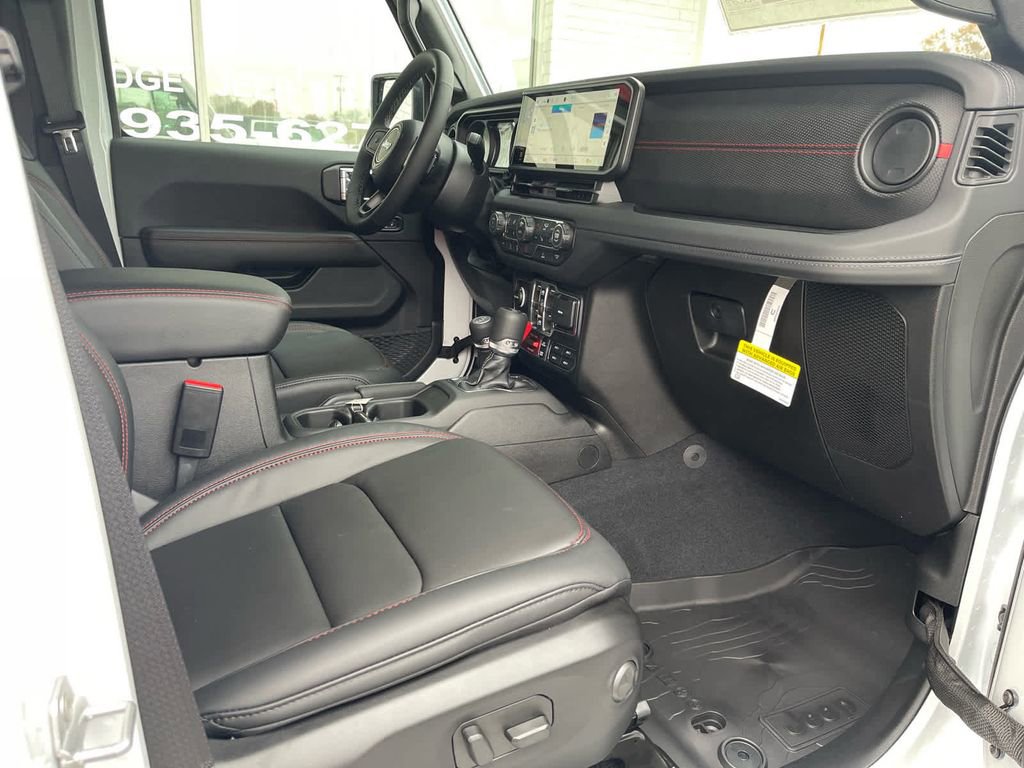 New 2026 Jeep Wrangler Unlimited Rubicon w/ Steel Bumper Group image 10