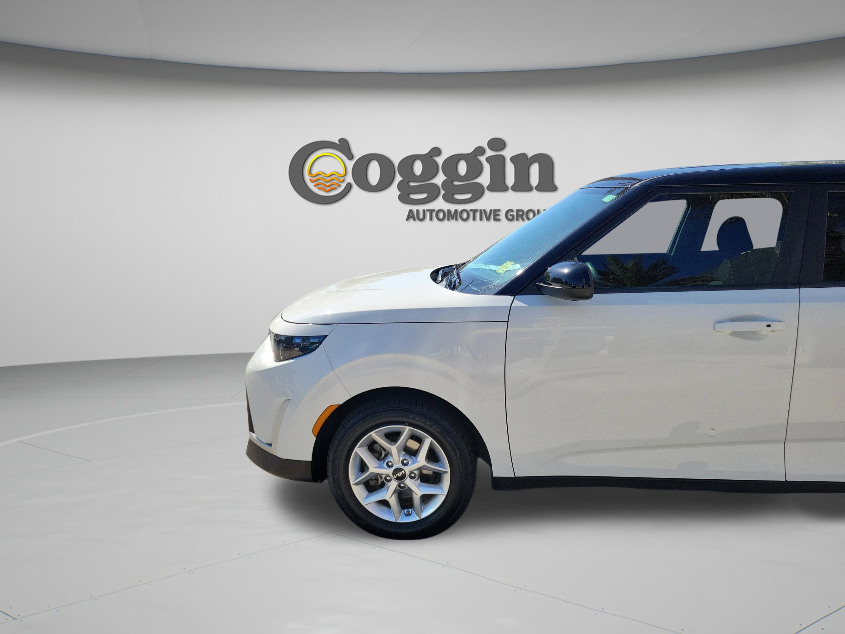 Used 2024 Kia Soul S FWD image 32