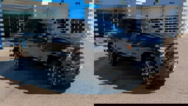 Certified 2022 Chevrolet Silverado 1500 RST image 2