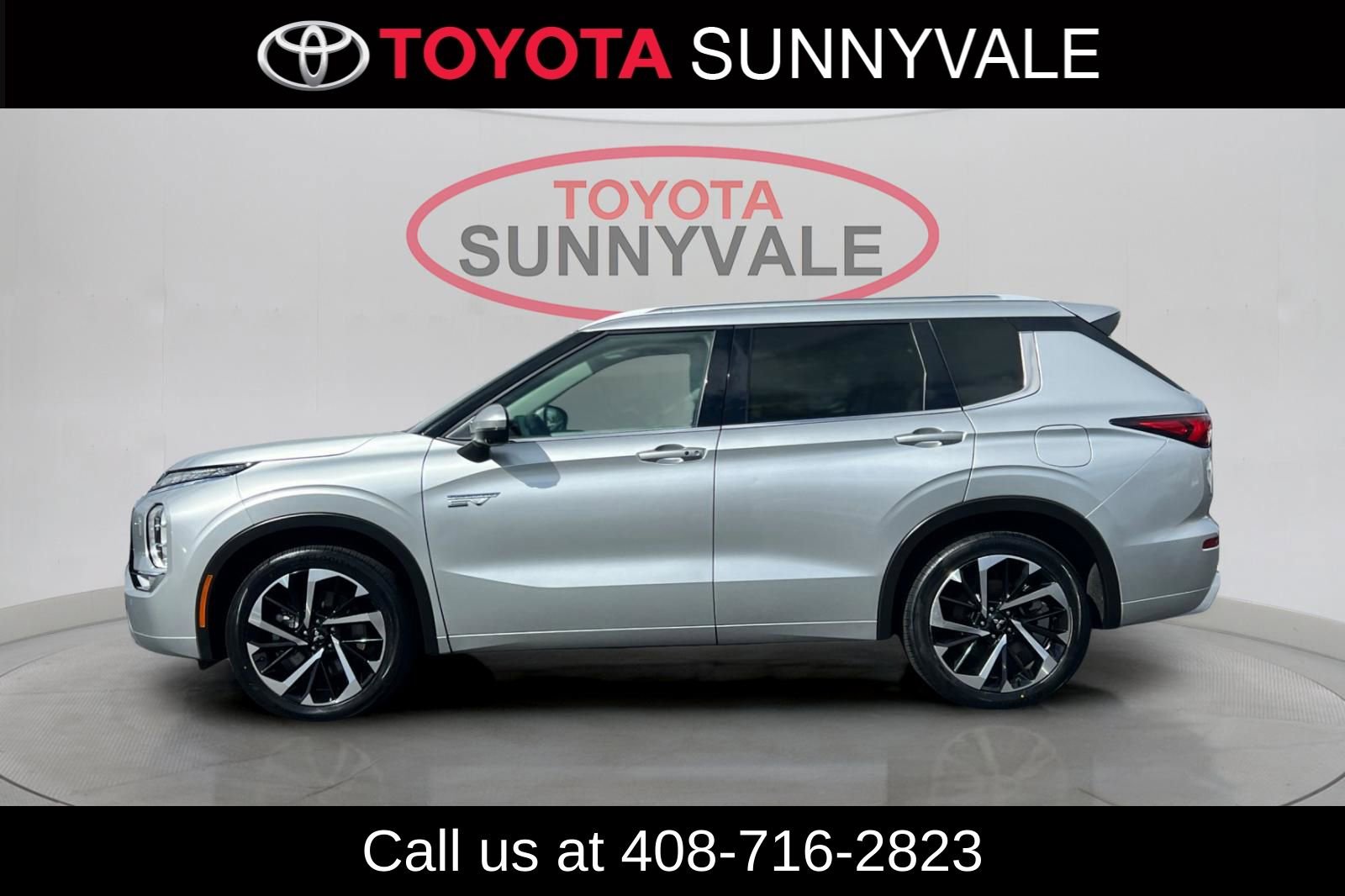 Used 2024 Mitsubishi Outlander SEL image 6