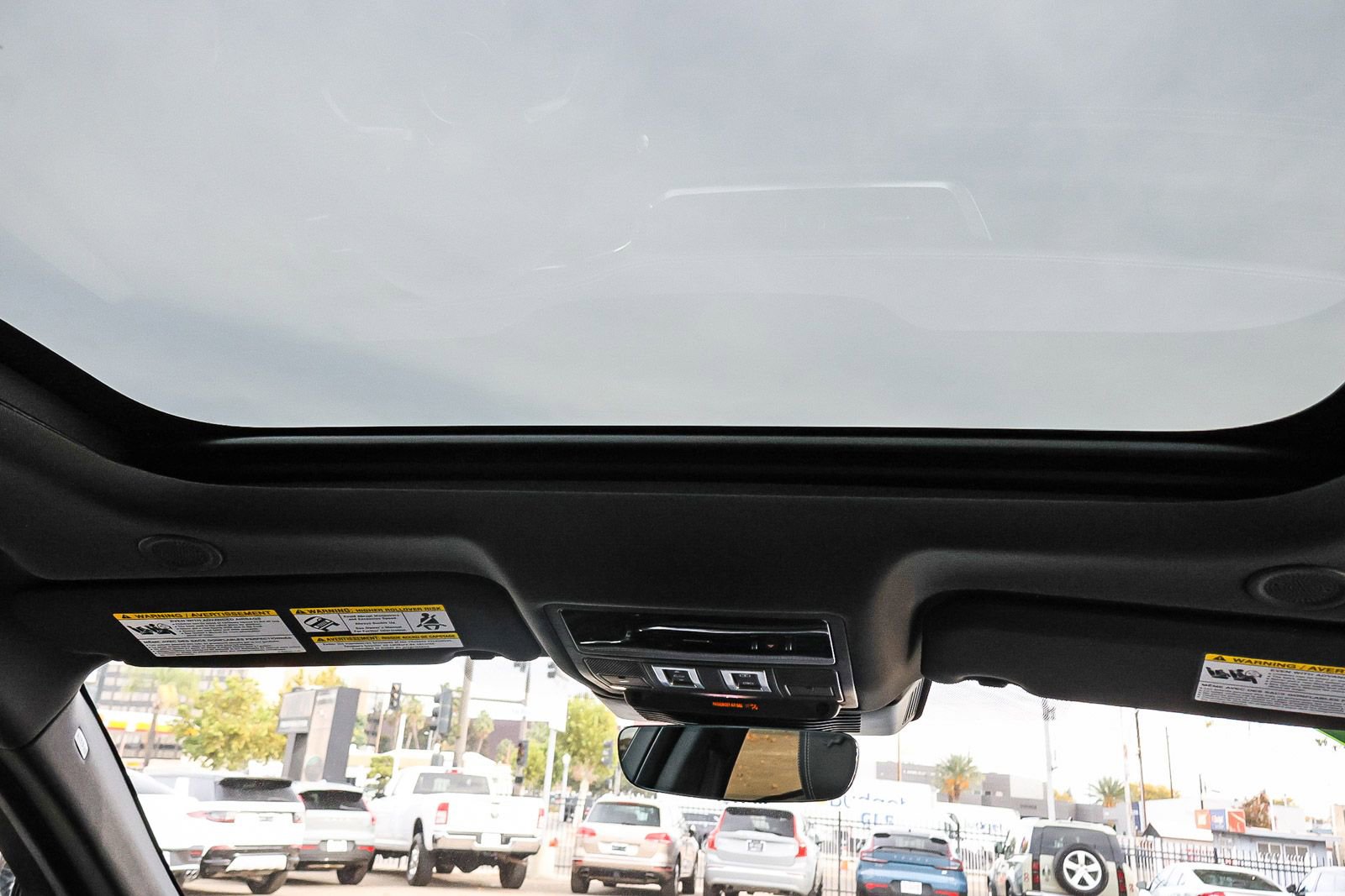 Used 2025 Jaguar F-PACE R-Dynamic S image 26