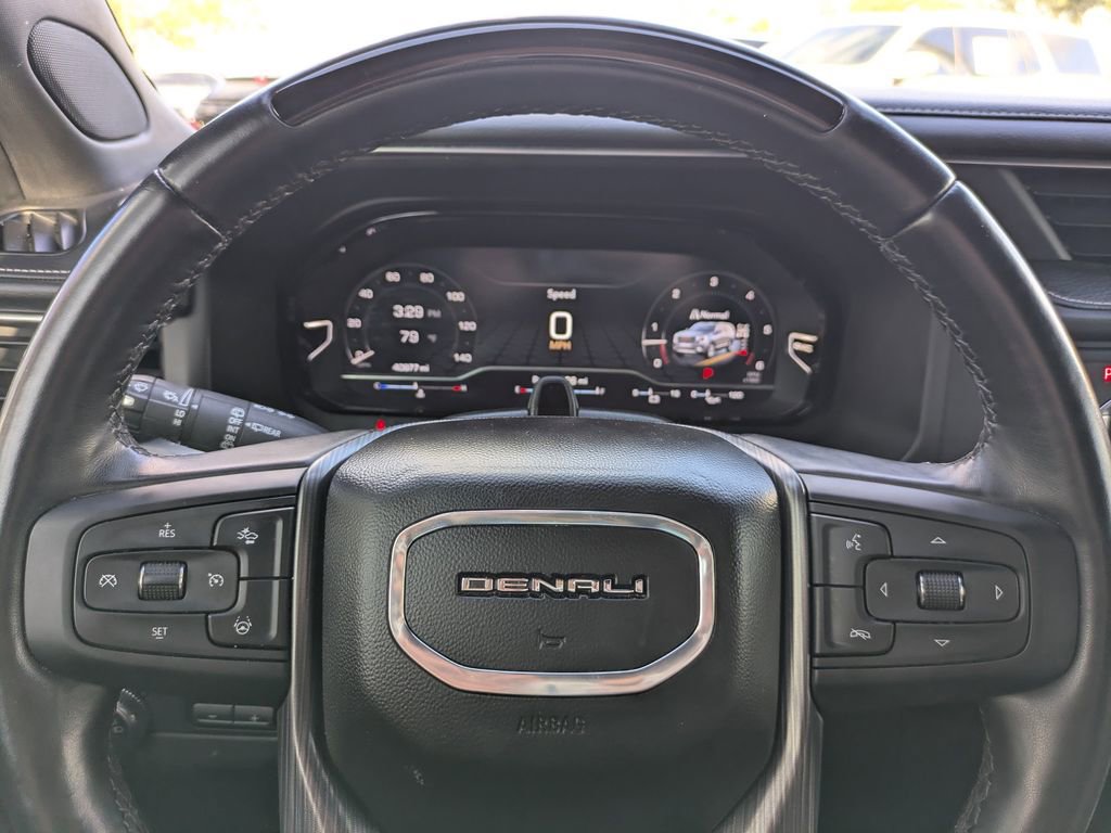 Used 2023 GMC Yukon Denali Ultimate image 34