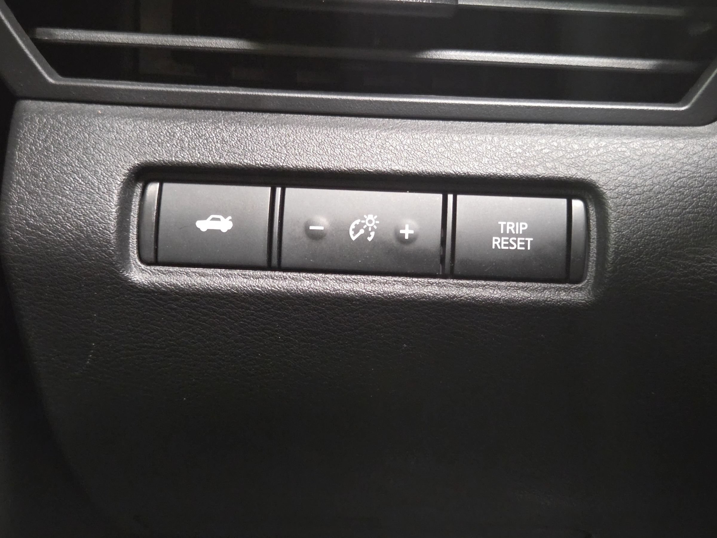 Used 2023 Nissan Altima 2.5 SV FWD image 23