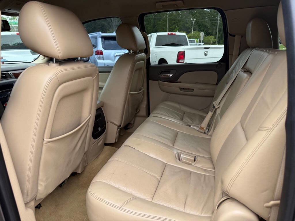 Used 2014 GMC Yukon XL SLT image 16