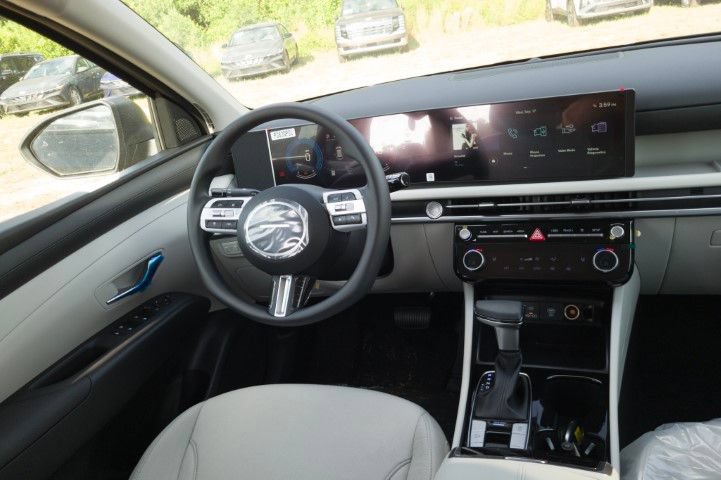 New 2026 Hyundai Tucson SEL Plus FWD image 19