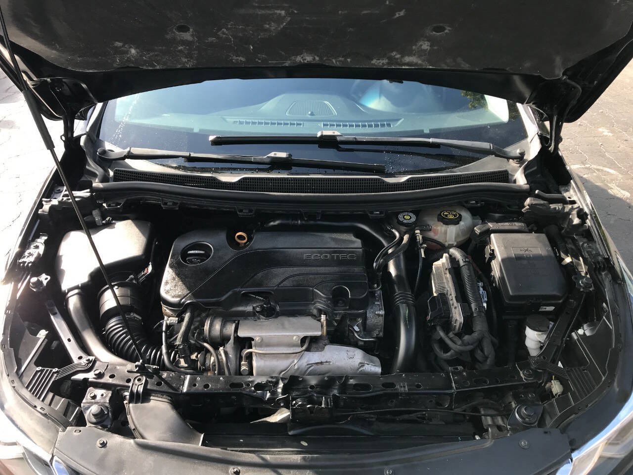 Used 2019 Chevrolet Cruze LT w/ Convenience Package FWD image 8