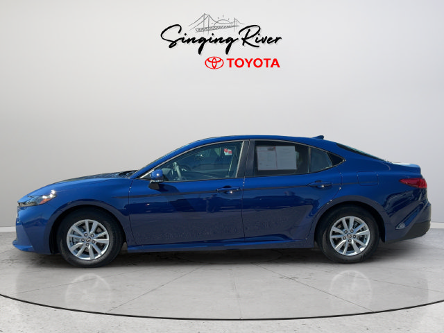 Used 2026 Toyota Camry LE FWD image 4