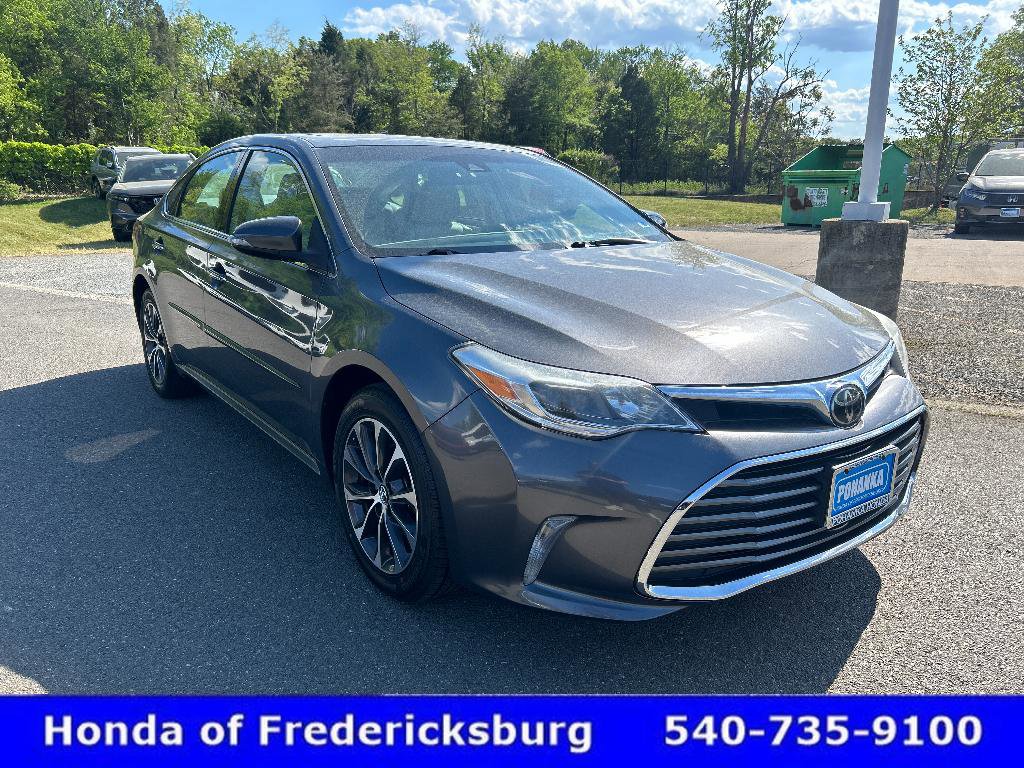 Used 2018 Toyota Avalon XLE Premium w/ All Weather Liner Package image 8