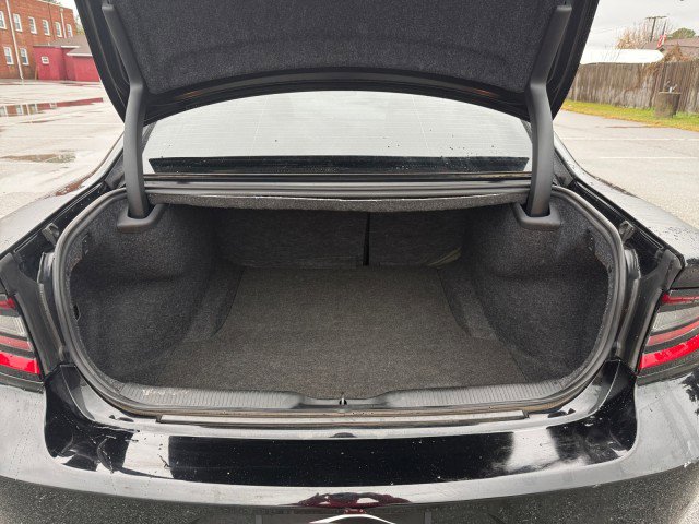 Used 2018 Dodge Charger R/T image 16