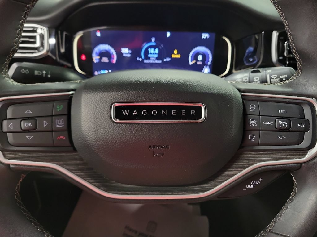 Used 2022 Jeep Wagoneer Series II AWD/4WD image 14