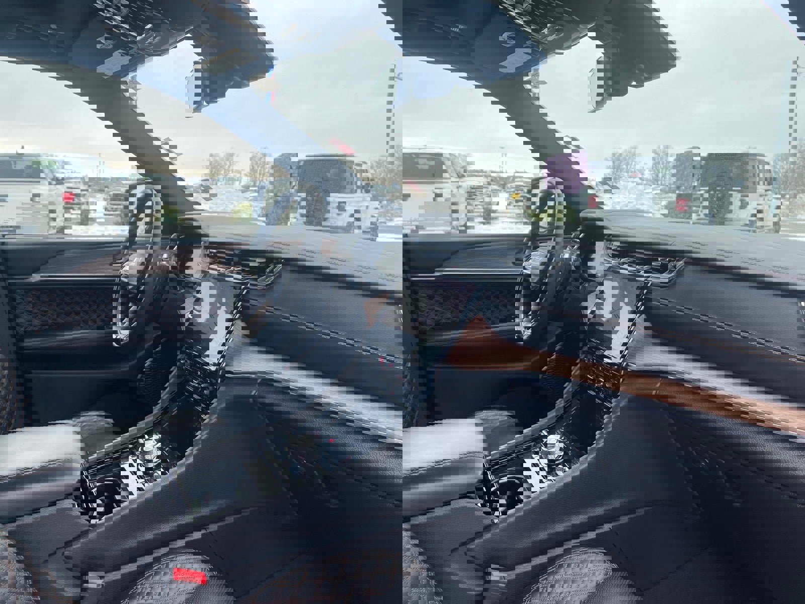 Used 2025 Jeep Grand Cherokee Summit image 23